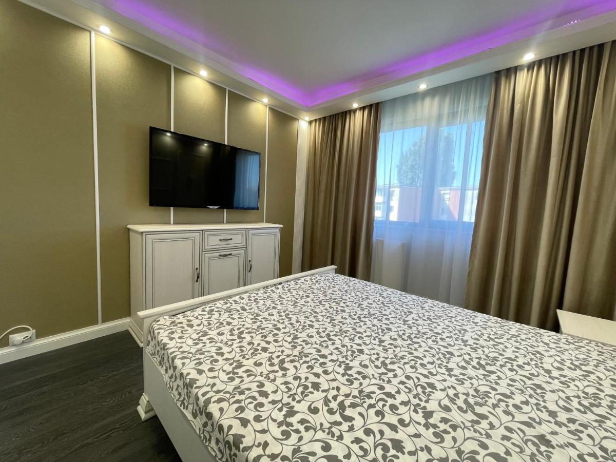 White Residence Крайова Екстериор снимка