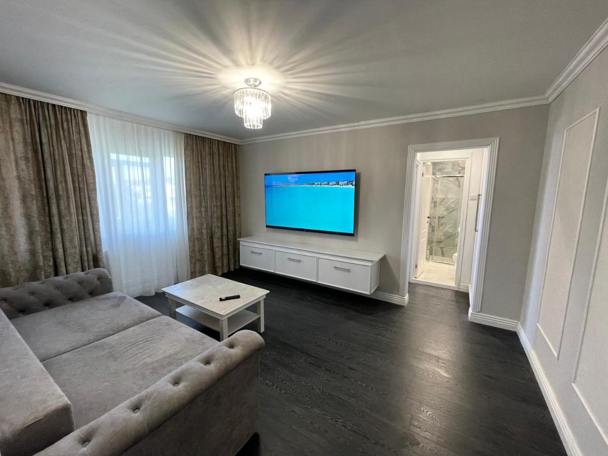 White Residence Крайова Екстериор снимка